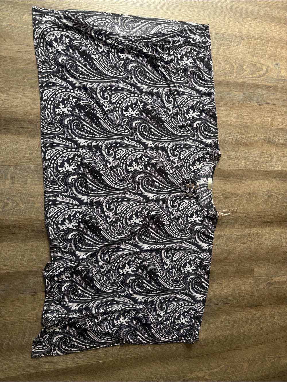 Women’s Black & White Paisley shirt